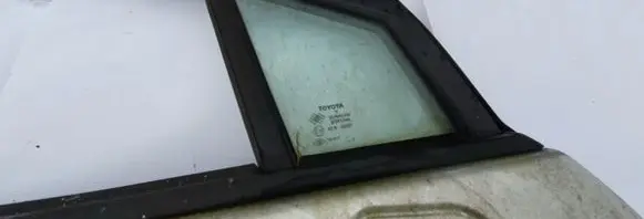 Toyota Corolla Verso AR10 Front door vent window glass four-door 