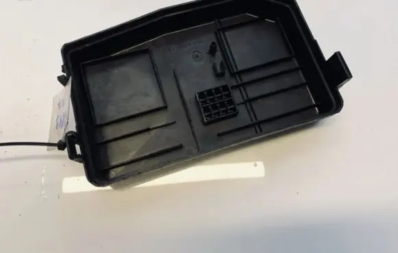 Ford Mondeo Mk III Fuse box cover 1s7t14a076ae 1s7t-14a076-ae