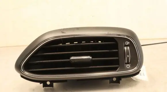 Hyundai i30 Dashboard side air vent grill/cover trim 