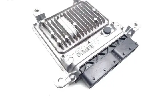 Mercedes-Benz E W212 Engine control unit/module A6519003701 28381049 A6519012101