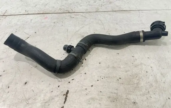 Audi A4 S4 B9 Engine coolant pipe/hose 8W0122293H
