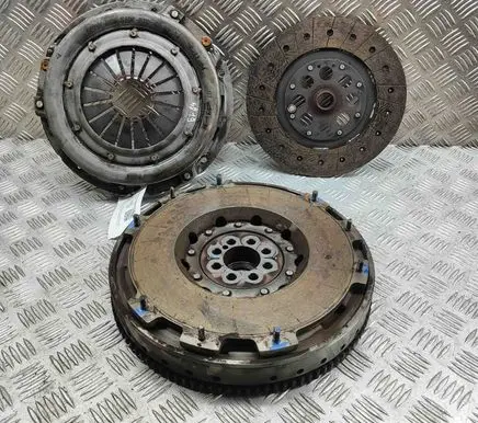 Land Rover Defender Clutch set kit 281274PO 281744Z0