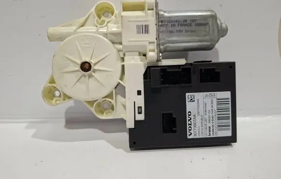 Volvo V50 Front door window regulator motor 30773907AA 976593104 230715232945