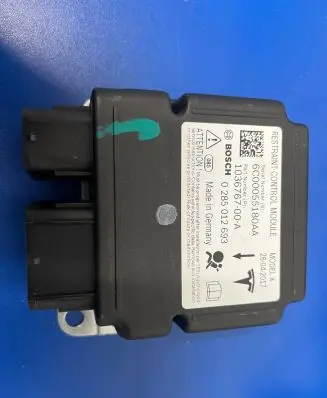 Tesla Model X Airbag control unit/module 103676700A 0285012693