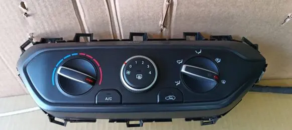 Hyundai Bayon Climate control unit 97250Q0010