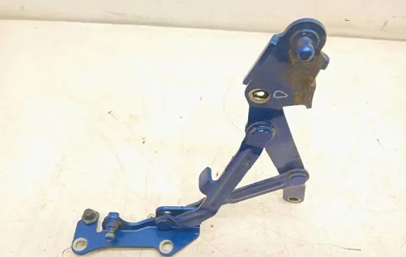 Mitsubishi Lancer VIII Tailgate/trunk/boot hinge
