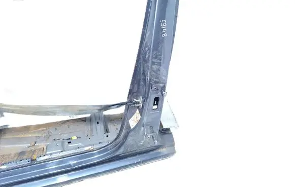 Volkswagen Taigo Pillar (middle) 