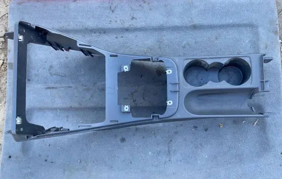 Volkswagen Golf Plus Center console 5M1863243B