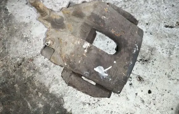 Volvo XC90 Rear brake caliper