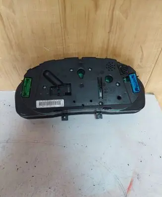 Volkswagen PASSAT B5 Speedometer (instrument cluster) 3B0920800A 110008960019