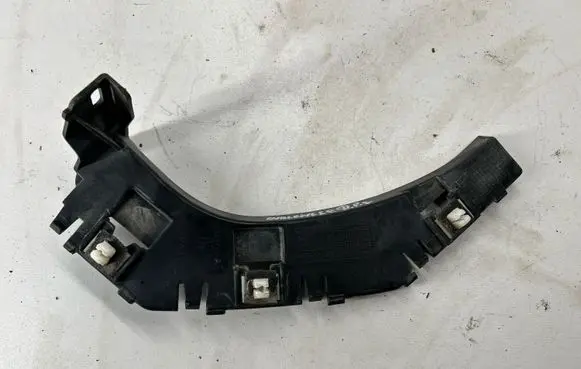 Dodge Challenger Rear bumper mounting bracket 68026644AF