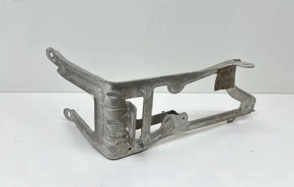 BMW 8 G15 Sound amplifier holder/bracket 9865419