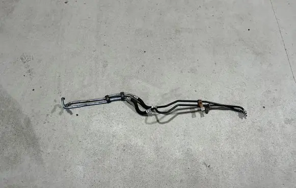BMW 5 E60 E61 Gearbox oil cooler pipe/hose 7560982 7560981