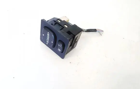 Toyota Corolla Verso AR10 Wing mirror switch 769746f