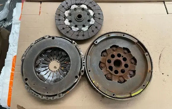 Renault Trafic III (X82) Clutch set kit 415079610