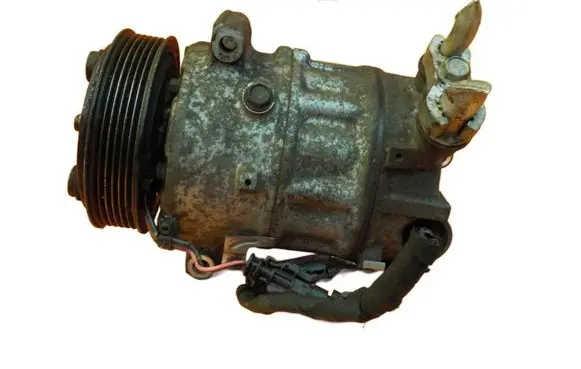 Opel Insignia A Air conditioning (A/C) compressor (pump) 