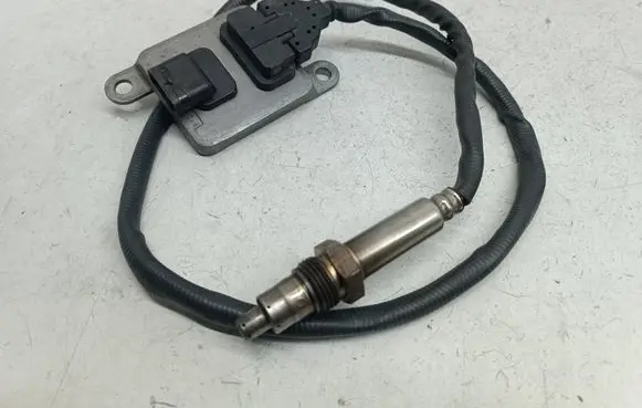 Mercedes-Benz E W212 Lambda probe sensor A0009053603 0009053603 5WK96683D