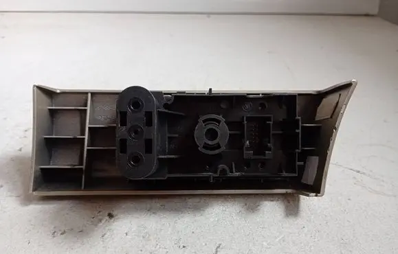 Opel Astra H Light switch 13100124
