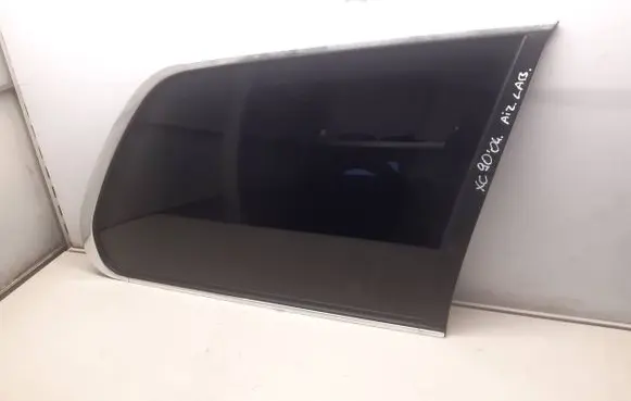 Volvo XC90 Rear side window