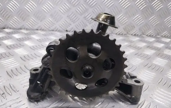 Audi A4 S4 B5 8D Oil pump chain 06A115105B