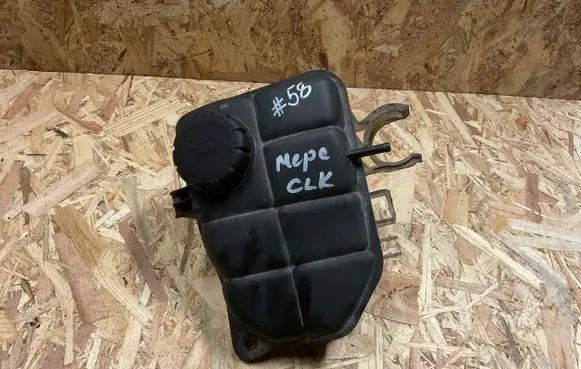 Mercedes-Benz C W203 Coolant expansion tank/reservoir 2035000049