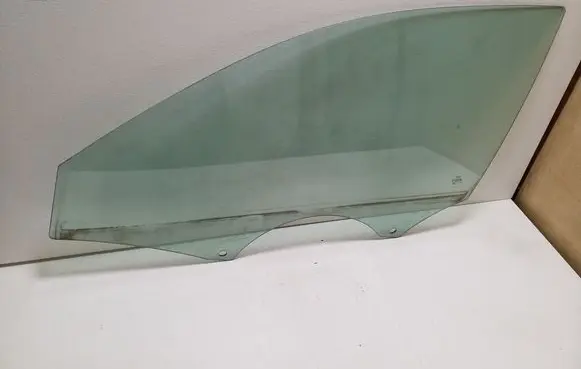 Audi A1 Front door window glass four-door 