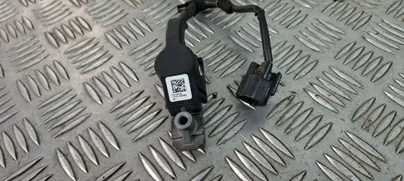 Volvo V40 Airbag deployment crash/impact sensor P31305432