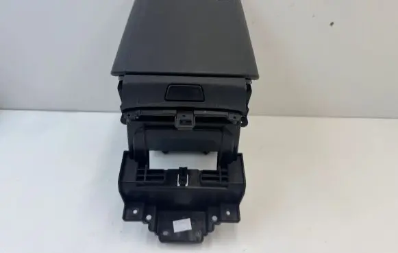 Hyundai Tucson IV NX4 Armrest 84680N7100