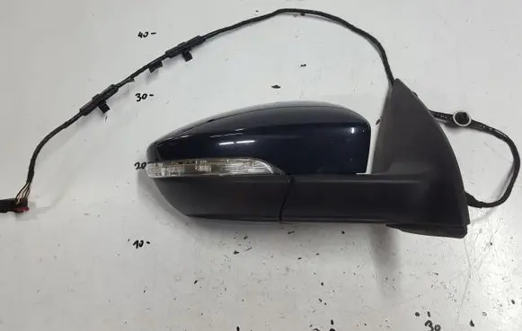 Volkswagen Eos Front door electric wing mirror 