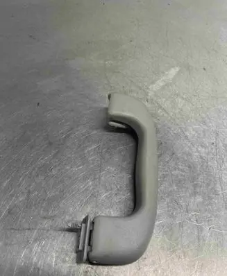 Opel Astra H Rear interior roof grab handle 317382836