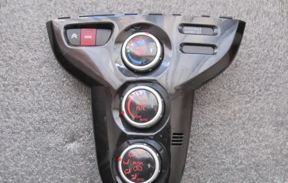 Citroen C-Zero Climate control unit 7820A552 1802 0C12V20201