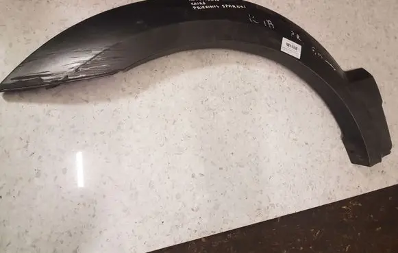 KIA Sorento Fender trim (molding) 877113E001