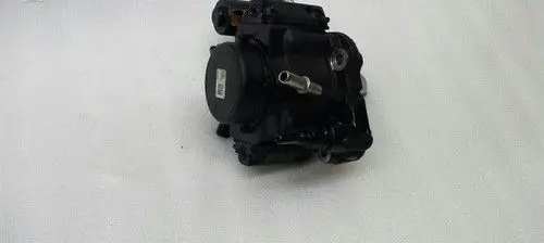 Mercedes-Benz R W251 Mechanical fuel pump 9687959180