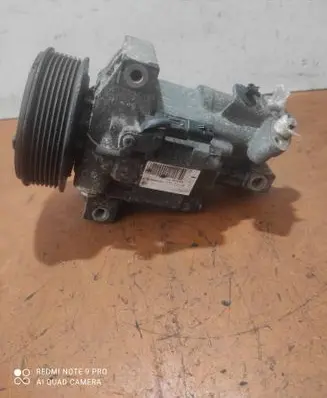 Dacia Sandero Air conditioning (A/C) compressor (pump) 70015421A 3050667557 305066755