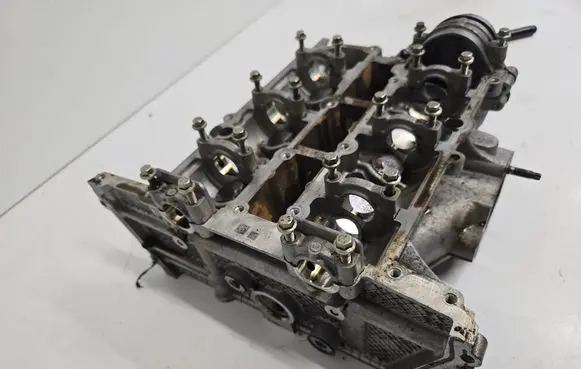 Ford Focus Engine head RFE3BG6090