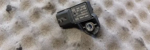 Mazda 3 III Air pressure sensor SH01K3239 0261230319 141022T0525121