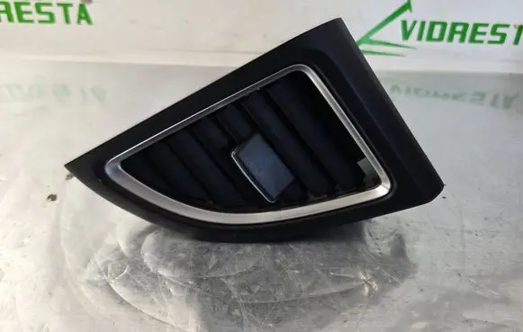 Honda CR-V Dash center air vent grill E9355131100