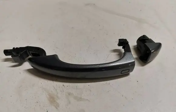 Audi A5 8T 8F Front door exterior handle 8T0837167A