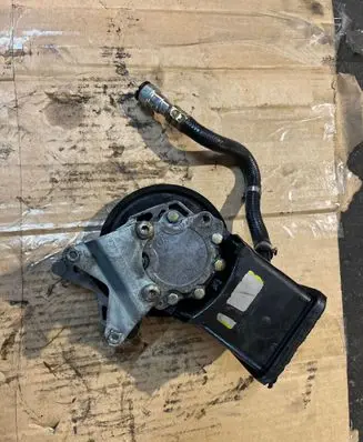BMW 5 E39 Power steering pump 2247599 7691340172
