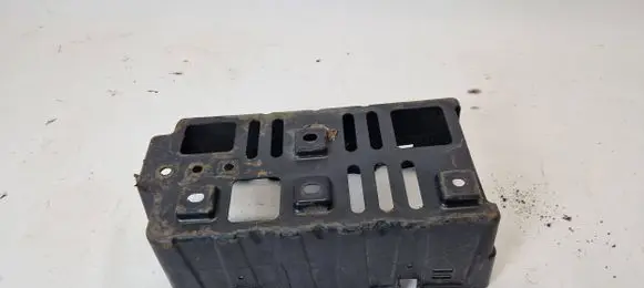 Battery bracket