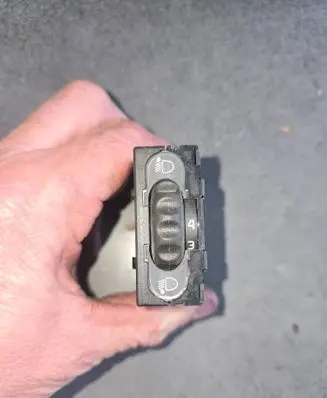 Opel Vivaro Headlight level height control switch 8200022569 6281 91166822
