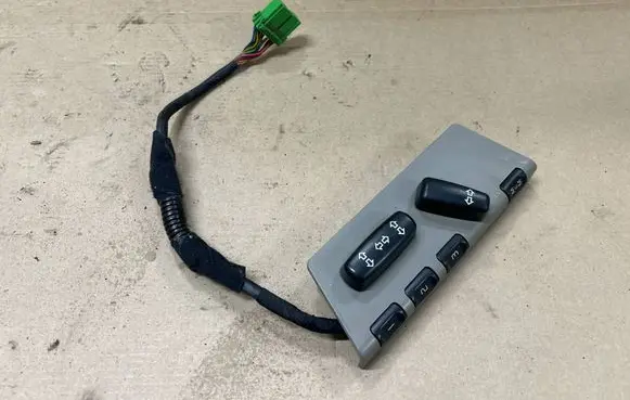 Volvo XC90 Seat control switch 39999381