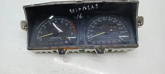 Mitsubishi Galant Speedometer (instrument cluster) MB561547 2578001192