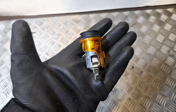Mini One - Cooper Coupe R56 Cigarette lighter 51167052720 7052720