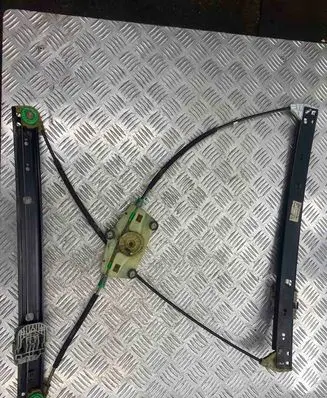 Audi Q7 4L Front window lifting mechanism without motor 8L0837462A
