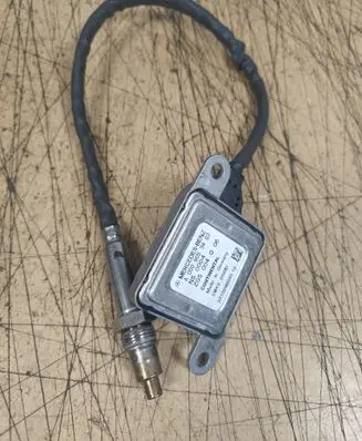 Mercedes-Benz S W222 Lambda probe sensor A0009053403