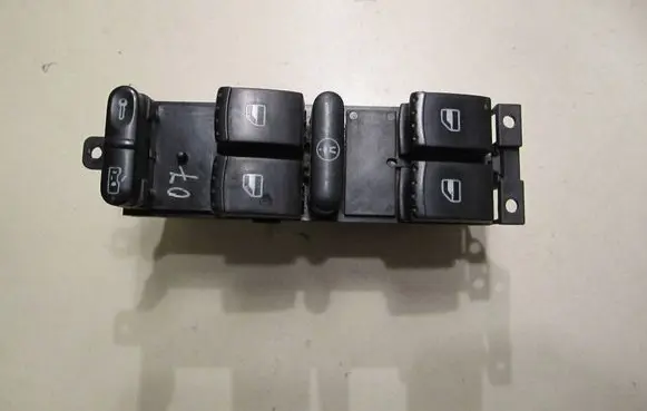 Volkswagen PASSAT B5 Electric window control switch 3B4959793 05073201