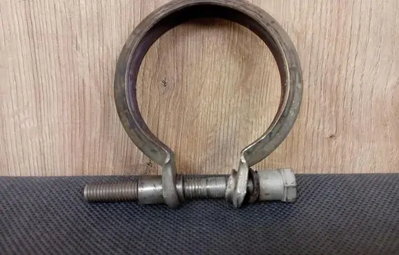 Citroen DS5 Muffler pipe connector clamp CVS7T670