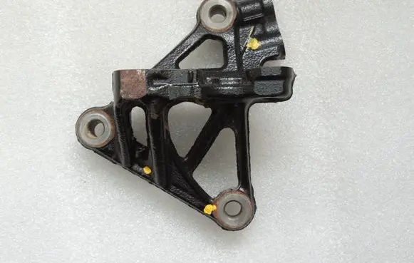 Toyota Yaris XP210 Engine mounting bracket 12315F3020