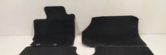 Toyota Yaris Car floor mat set 